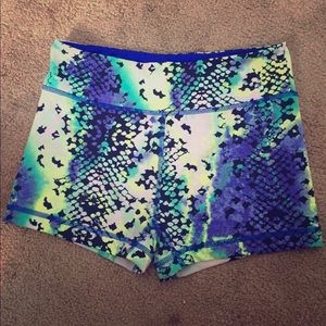 Athletic workout shorts
